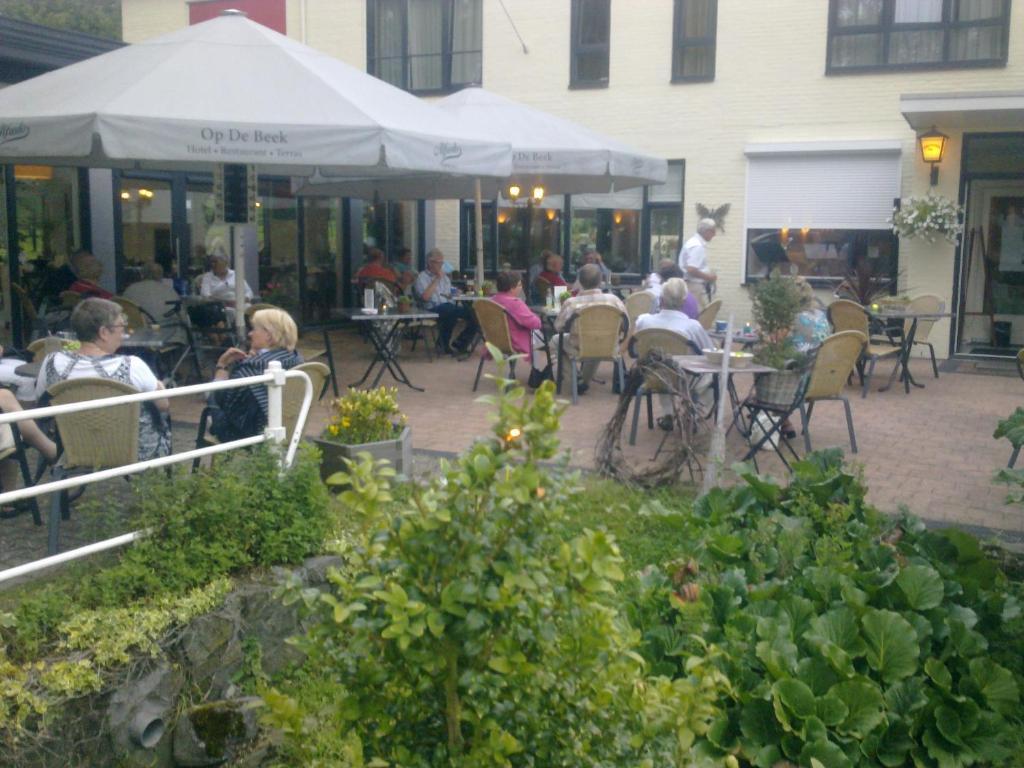 Hotel Restaurant Op De Beek スキン・オプ・グール エクステリア 写真